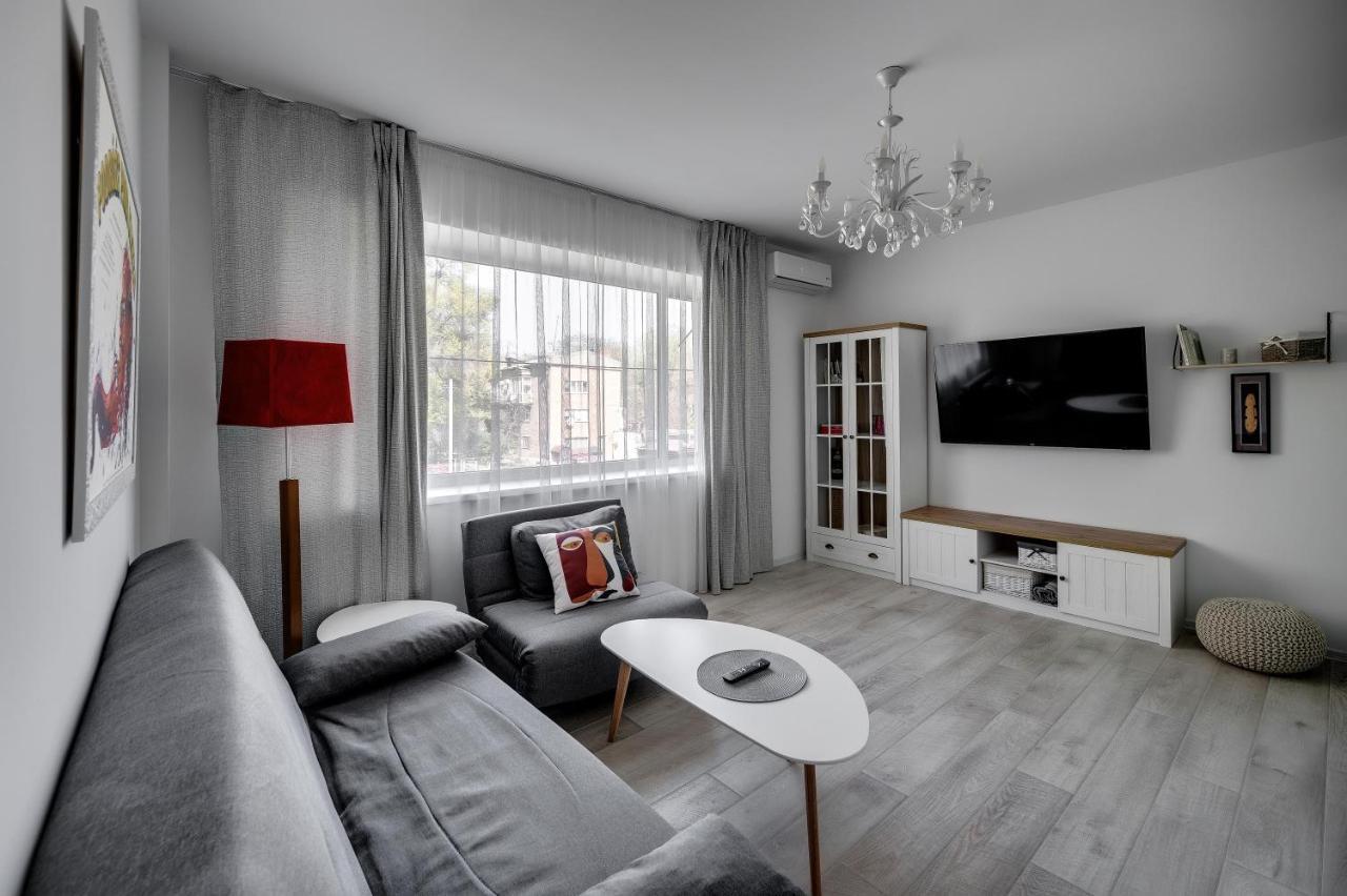 White Apartment Scandinavian Style Zaporizhia Eksteriør bilde
